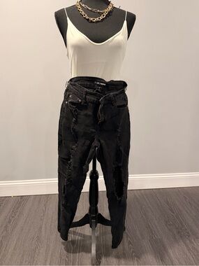 Fashion Nova Black Distressed Boyfriend Jeans